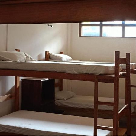 Funky Monkey Hostel & Yoga Rooftop Lounge , Arugambay Pottuvil Exterior foto